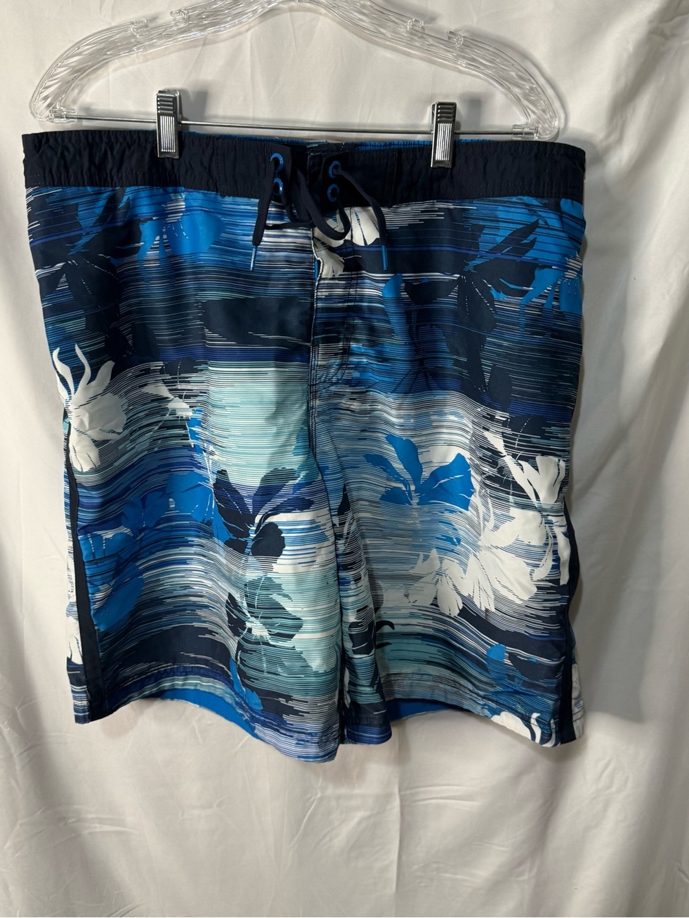 Speedo Blue & White Floral Board Shorts